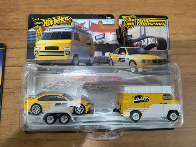 TEAM TRANSPORT BMW M3 LEGENDS Hot Wheels 