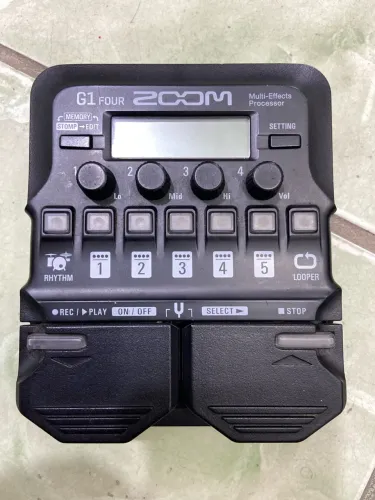 Zoom G1 FOUR