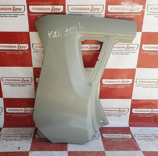 Retalho lateral Kia Soul lado direito.