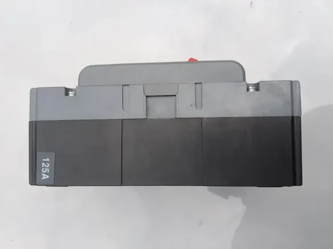 Desapegando Disjuntor Steck apenas R$150