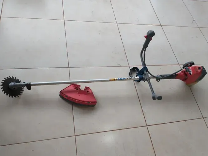 Roçadeira Lateral Gasolina 1,0 cv Efco Stark 25