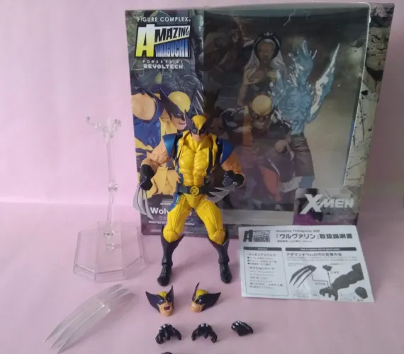 BONECO WOLVERINE COMPLETO NAO ORIGINAL 