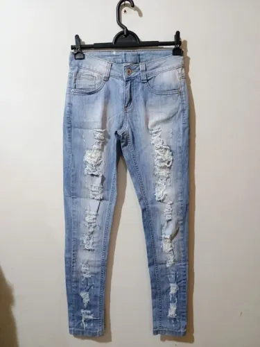 Calça jeans feminina clara veste PP / 16/34