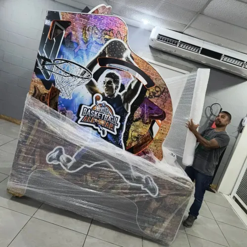 Técnico de brinquedos infantis casasse festa e shopping