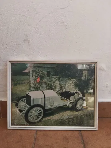 Quadro antigo de um carro antigo