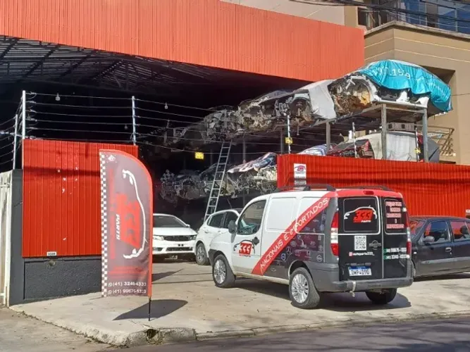Várias Sucatas Disponíveis Para Retirada de Peças 