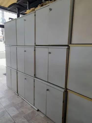 Armário baixo 2 portas - Semi novos