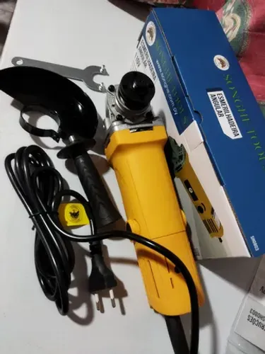 Esmerilhadeira angular 110V
