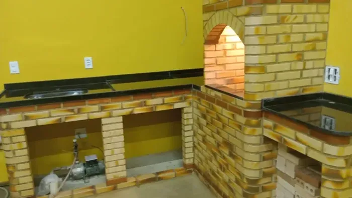 Faça seu orçamento de churrasqueira e telhado 