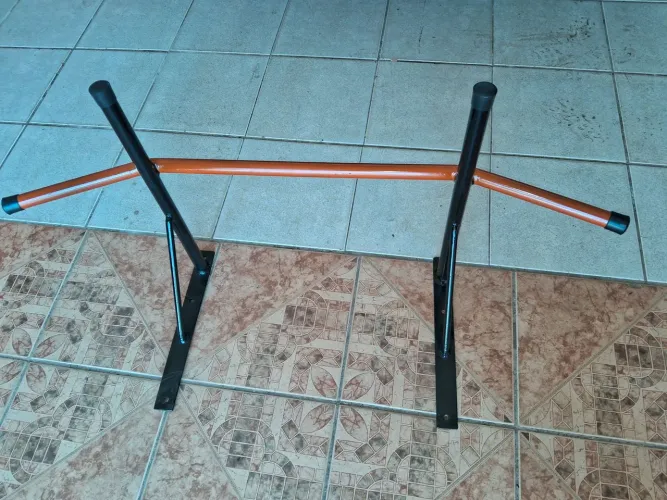 Barra fixa de parede reforçada 