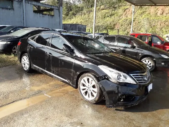 Sucata Hyundai Azera 3.0 2014 para retirada de peças