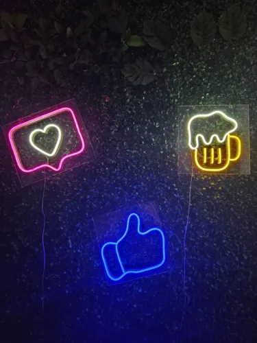 Letreiro Néon led Placa acrílico NOVO