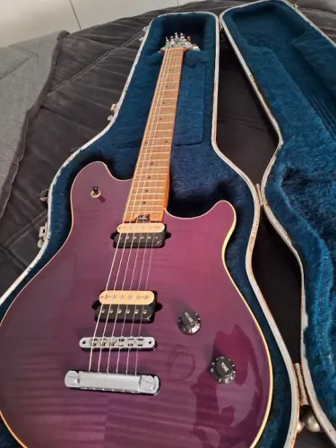 Guitarra Peavey EVH Wolfgang Standard USA