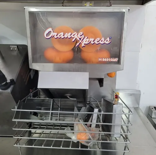 Extratora de suco de laranja 