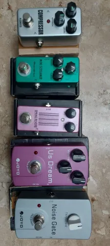 Pedais para Guitarra NOVOS na Caixa