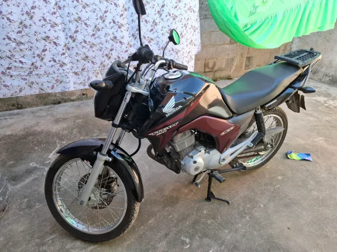 Moto bem conservada 