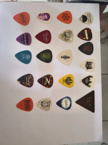 Paletas de cantores famosos