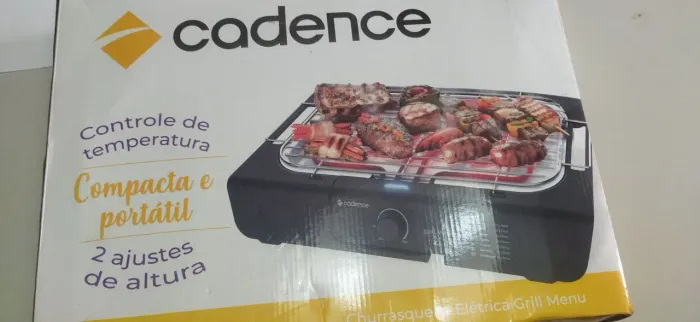 Churrasqueira Elétrica Cadence Compacta e Portátil