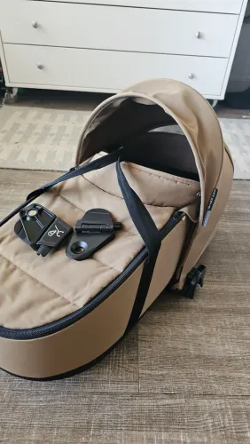 Moisés Yoyo Babyzen muito novo