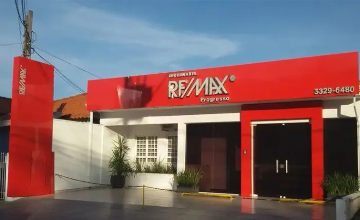 Fachada em ACM letras em 3D