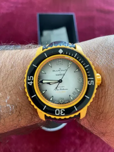 Relógio Swatch Blancpain Pacific Ocean Preto Amarelo Branco