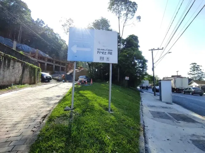 Terreno à venda no bairro Boa Vista em Joinville, por R$ 550.000.00.
