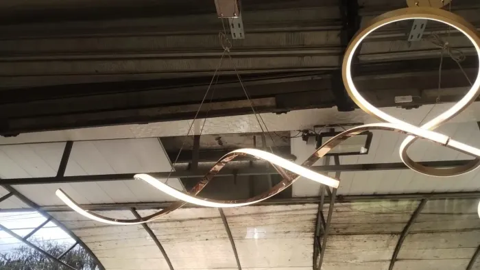 Lustre Moderno com LED