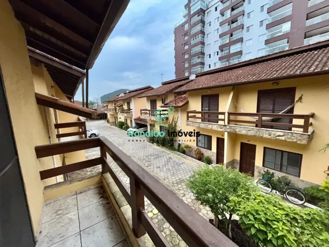 Oportunidade de Casa 2 Quartos sendo 1 suíte em Villágio no Centro de Bertioga, Apenas 400