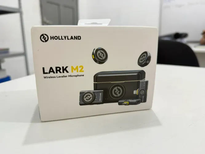 Microfone Hollyland Lark M2 Duo Combo Duplo Para 2 Pessoas USB-C, Lightning e Camera preto