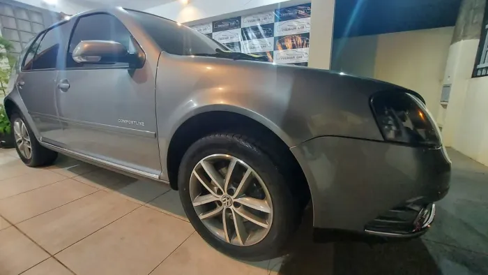 Volkswagen Golf 2.0/ 2.0 MI Flex Comfortline Aut. 2008