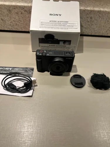 Câmera Sony ZV-1F Vlogging em Perfeito Estado de Uso