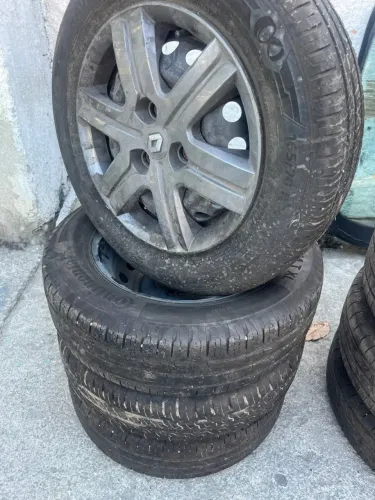 F Jogo de Rodas e Pneus Renault kind 