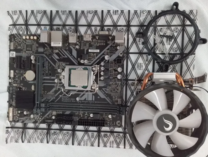 Kit Placa-mãe, processador INTEL i5 9, 8gb, cooler Custom