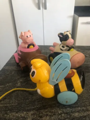 Lote brinquedos de rodinha 