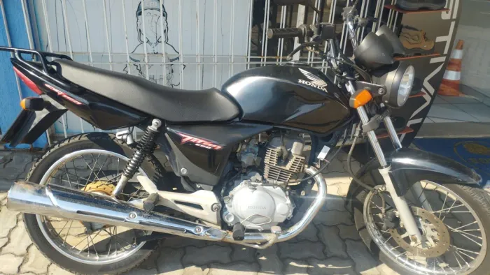 Vende-se Titan ESD 2008 R$ 9.500,00