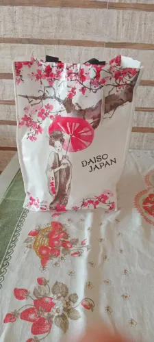 Sacola Daiso Japan