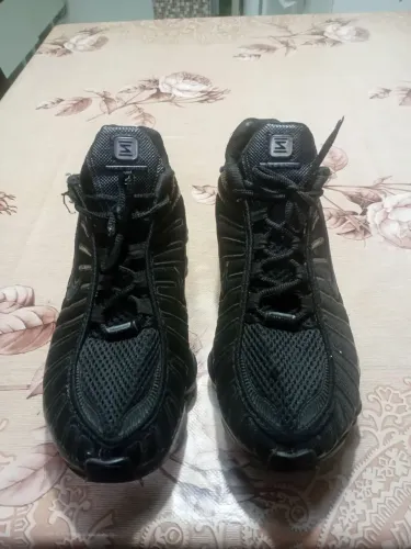 Tênis Preto
