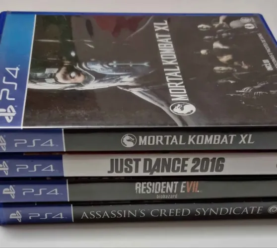 Combo de 4 jogos de PS4 