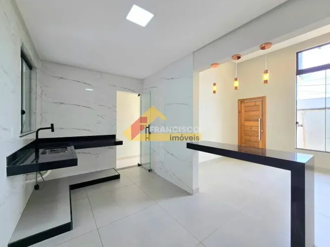 Casa à venda, 3 quartos, 1 suíte, 2 vagas, Santa Rosa - Divinópolis/MG