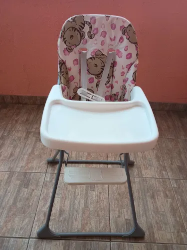 Cadeirinha de alimentação bebê