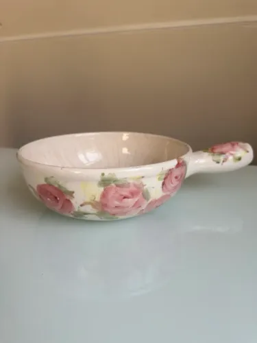 Charmosa tigela Vintage em Cerâmica Floral