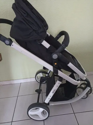 Carrinho Mobi Safety 1st (branco e preto)
