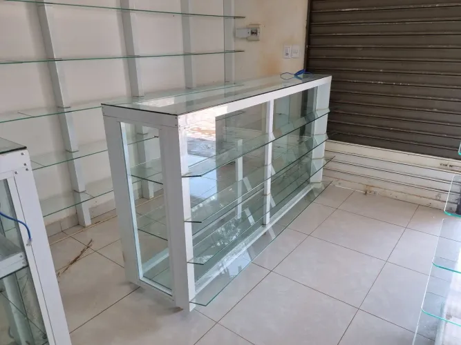 Vendo estrutura completa para Loja, Drogaria e Mercantil