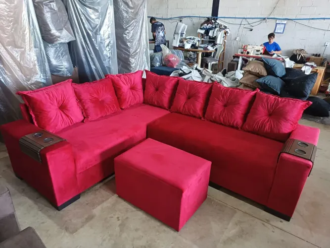 Sofá vermelho de 6 lugares à pronta entrega