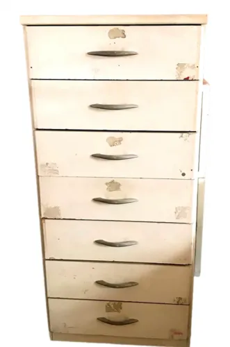 Cômoda com 7 Gavetas - Item Vintage