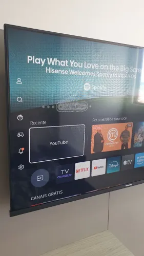 Smart TV 43 FHD de Led Hisense 43A4N com Controle por Voz