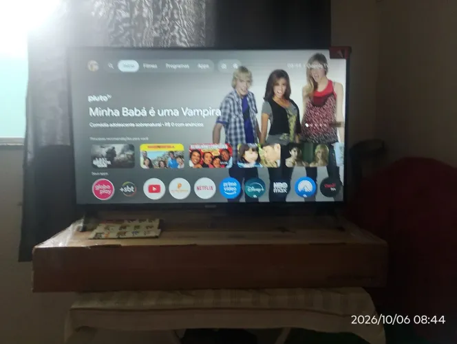 Vendo geladeira flos flee nova e uma tv Ismart 32