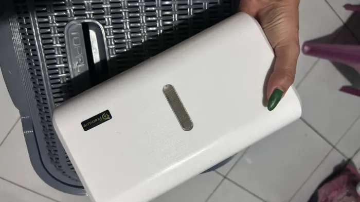 Porta papel e sabonete líquido