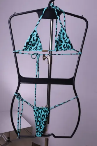 Biquíni Animal Print Turquesa Golden com Ferragem P