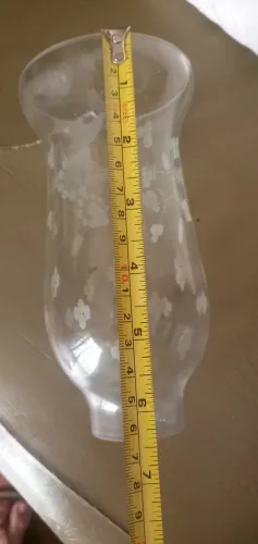 Lustre em bronze 5 braço.  Tulipa relevo cristal! func